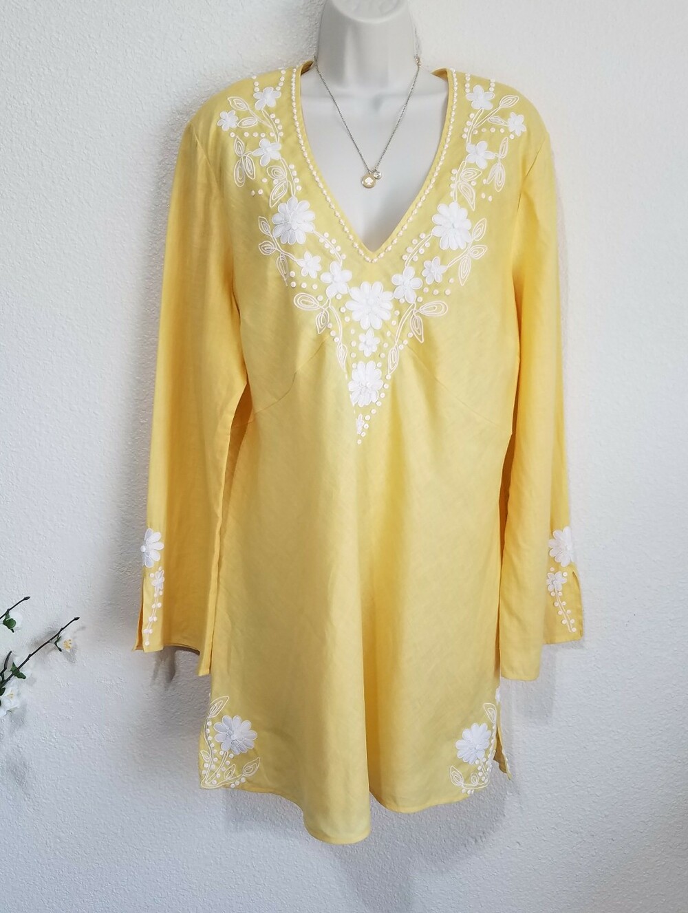 Lafayette 148 New York Embellished Linen Tunic